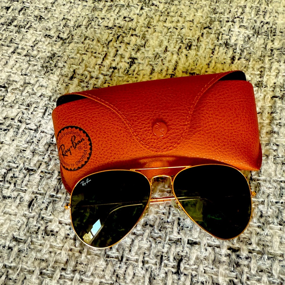 Ray ban classic aviator sunglasses with case